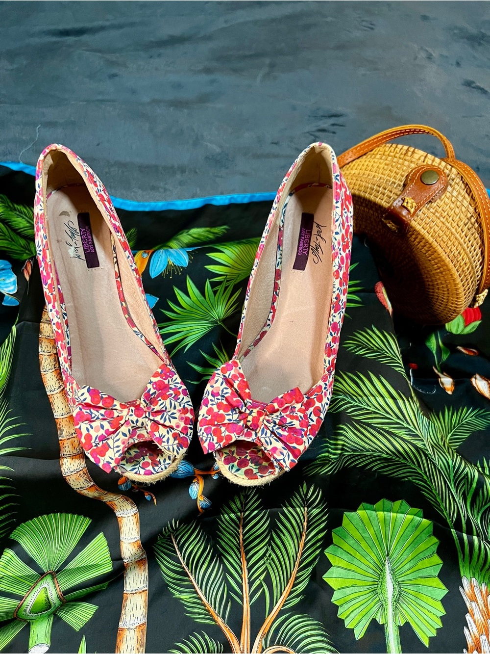 Vtg Liberty Art Fabrics Wms Floral Bow Wedge Peep Toe Cottagecore Espadrille 9